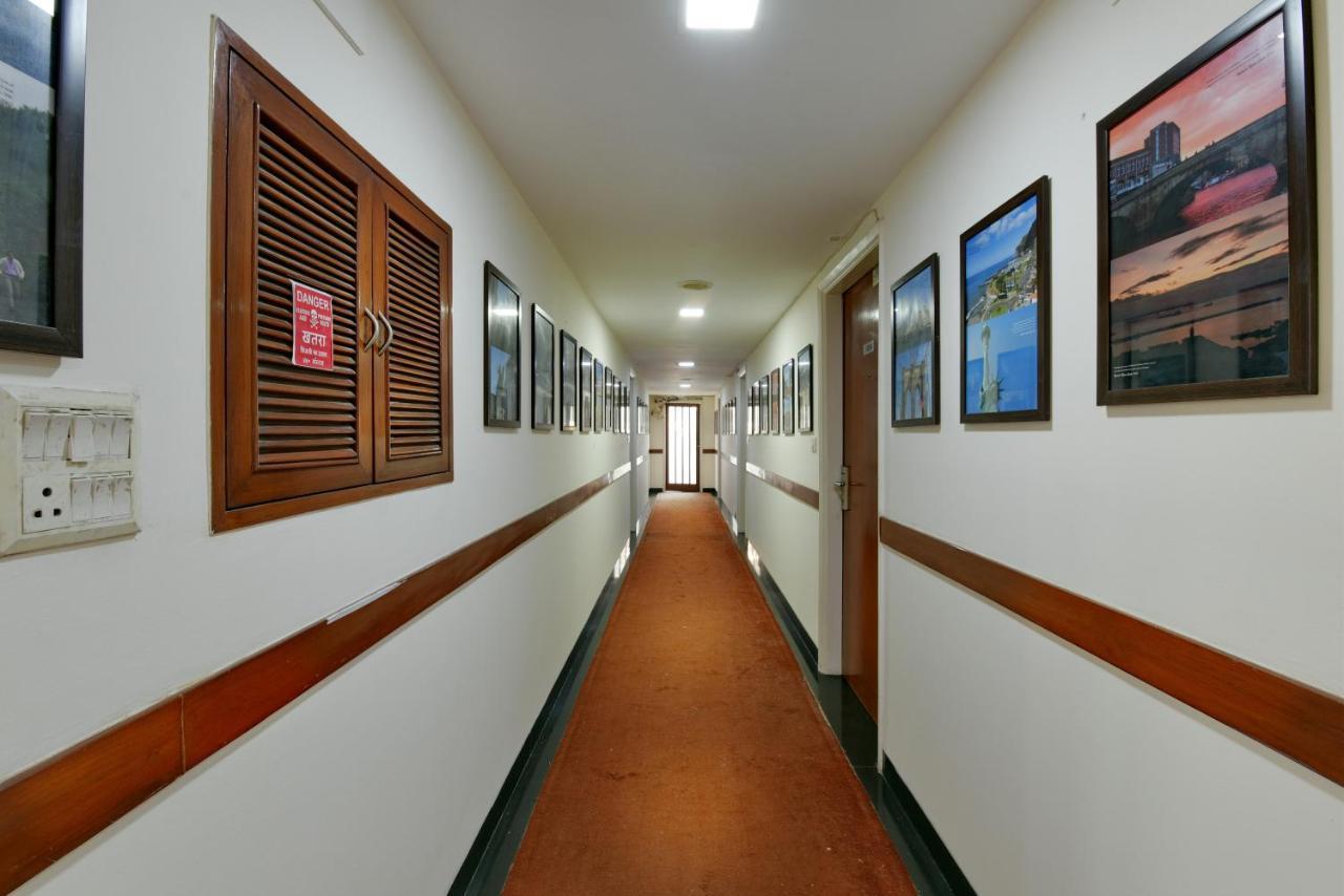 Hotel Admire Inn - New Friends Colony New Delhi Exterior photo